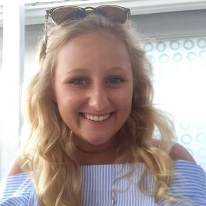 Meet your Posher, Macy